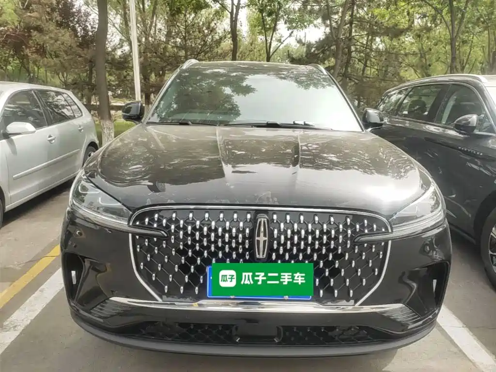 Aviator 飞行家 2024款 3.0 T V6 四驱高雅版 七座