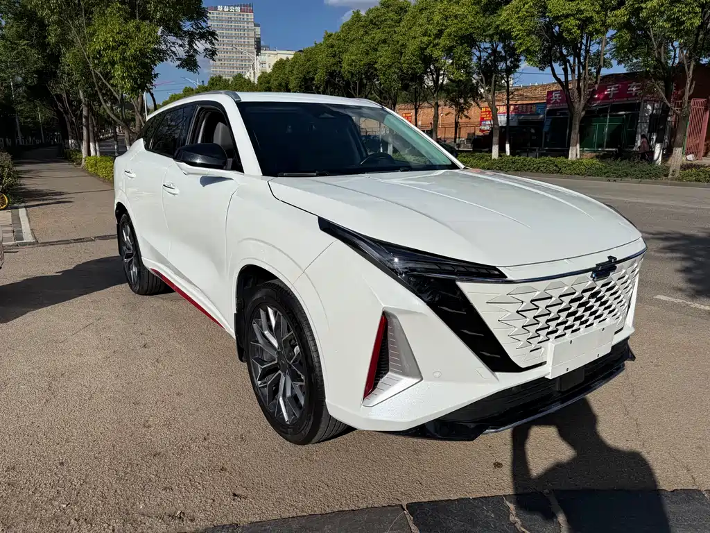 Changan Oshan Z6 Blue Whale 1.5 T DCT Smart Supreme