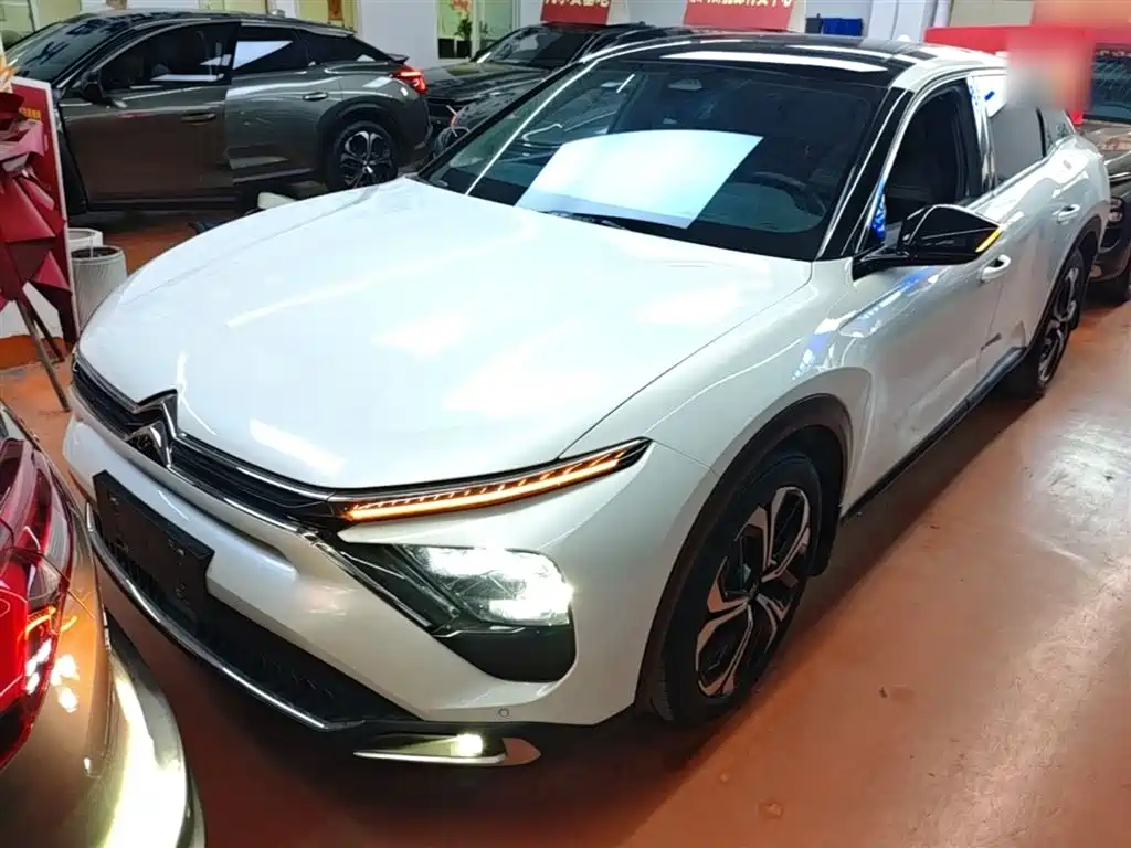 C5 X 凡尔赛C5 X 2021款 1.6 T 耀不凡