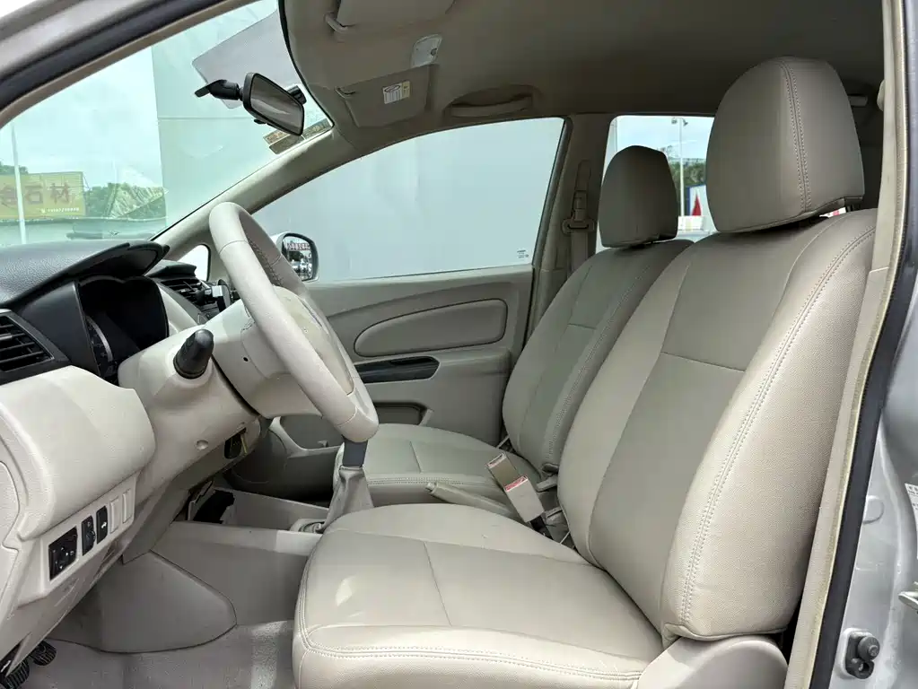 Venucia D50 1.6 L Manual Fashion