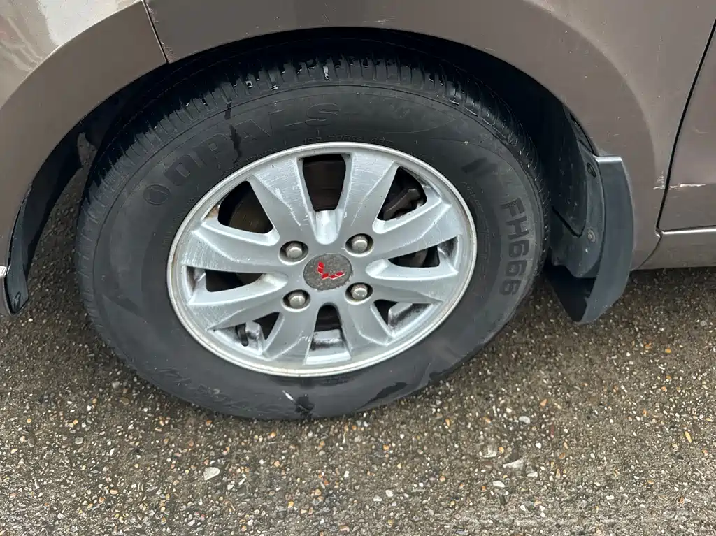 Wuling Hongguang 1.5 L Facelift S Comfort