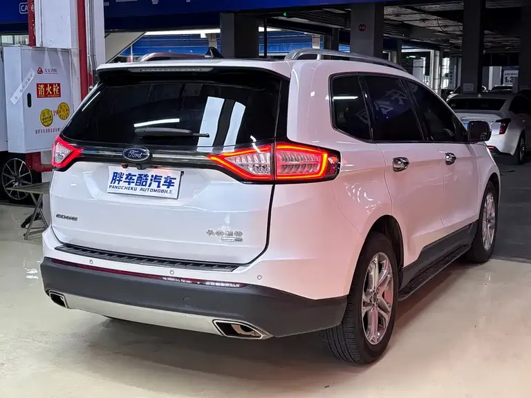 Ford Edge EcoBoost 245 4 WD Grand Sharp 7-seat
