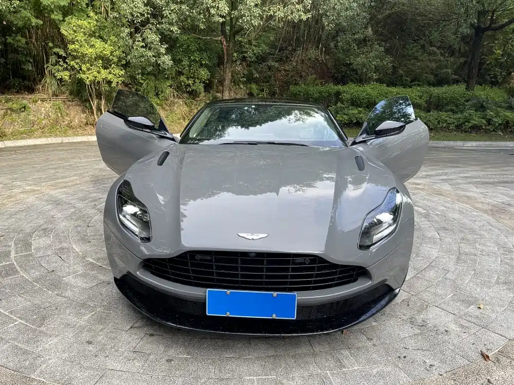 Aston Martin DB11 4.0 T V8 Coupe