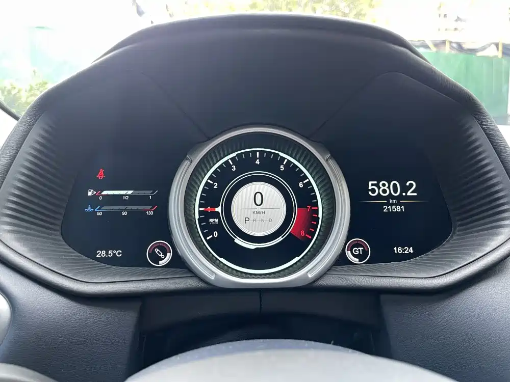 Aston Martin DB11 4.0 T V8 Coupe