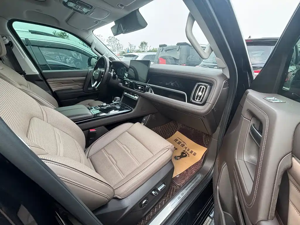 Beijing Offroad BJ60 2.0 T 11 th 5-seat