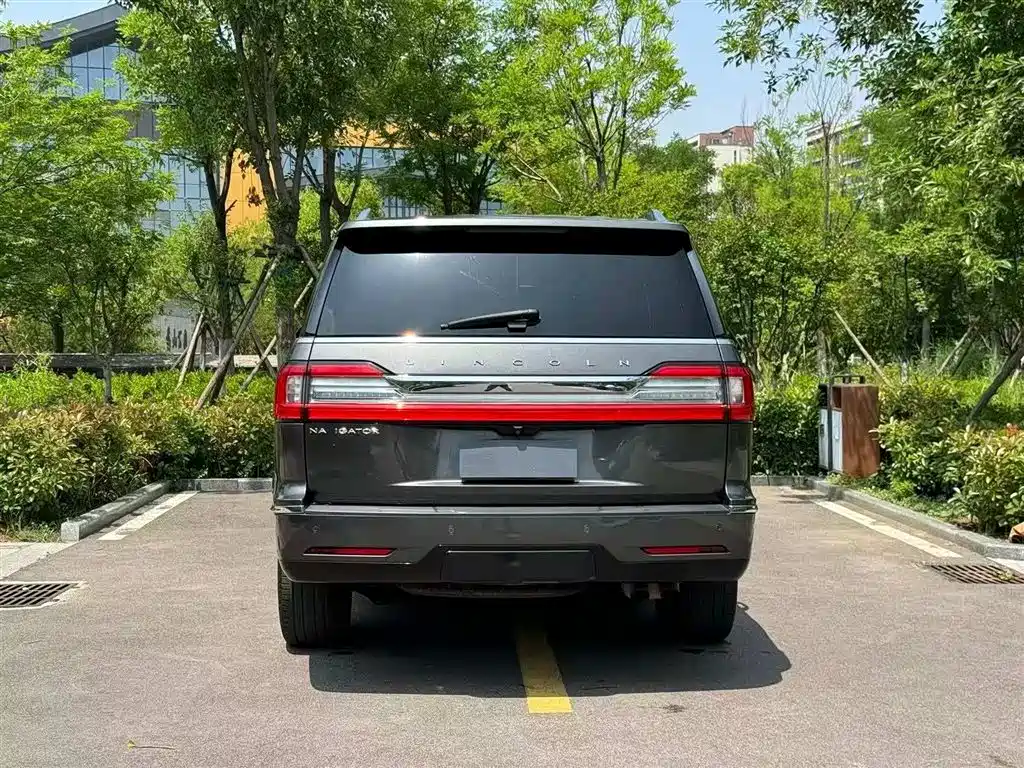 Navigator 3.5 T Honor Shine CN-V