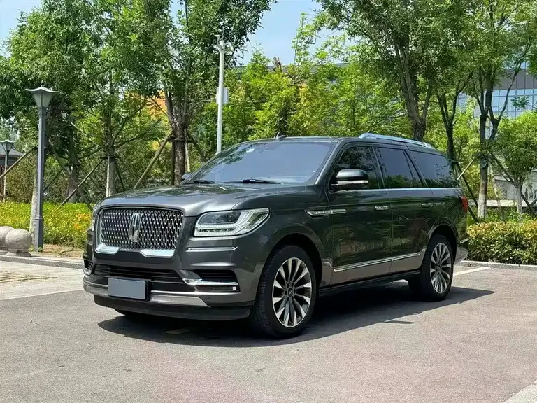Lincoln Navigator 3.5 T Honor Shine CN-V