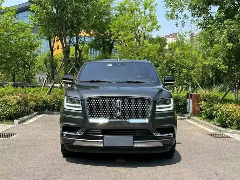 Lincoln Navigator 3.5 T Honor Shine CN-V
