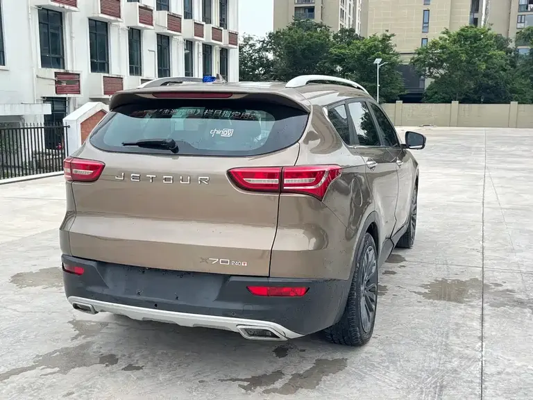 Jetour X70 1.5 T Auto Joy Travel
