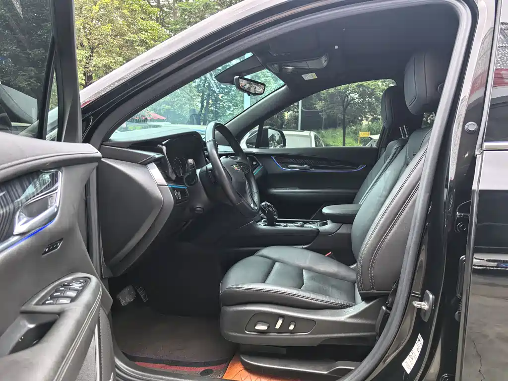 Cadillac XT6 2.0 T 6-seat 4 WD Luxury Standard