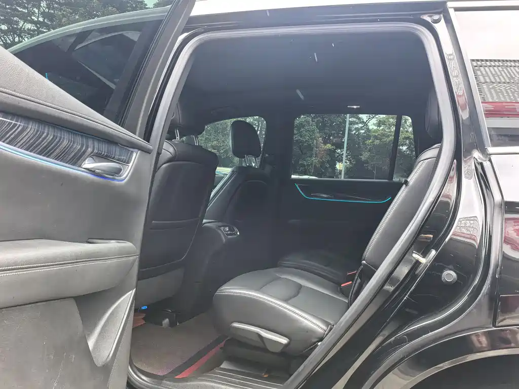 Cadillac XT6 2.0 T 6-seat 4 WD Luxury Standard