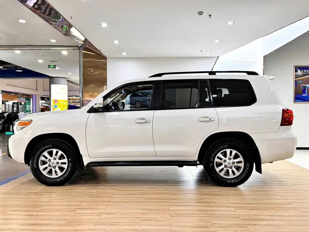 Land Cruiser 4.0 L Auto VX
