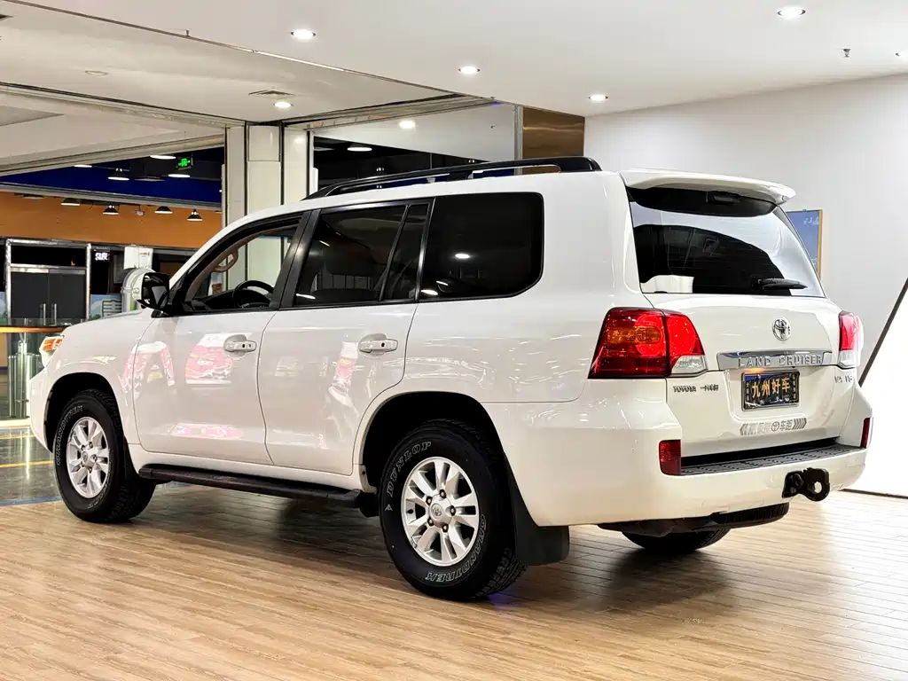 Land Cruiser 4.0 L Auto VX