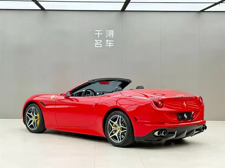 Ferrari California T 3.9 T Standard