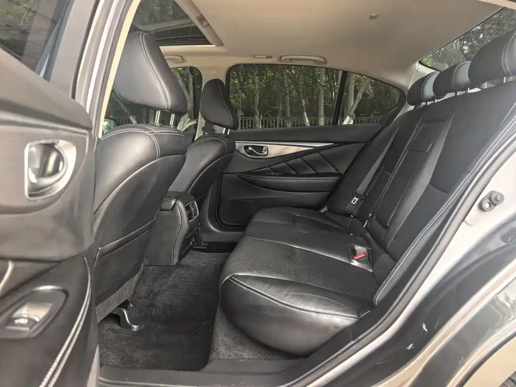 Infiniti Q50 L 2.0 T Joy
