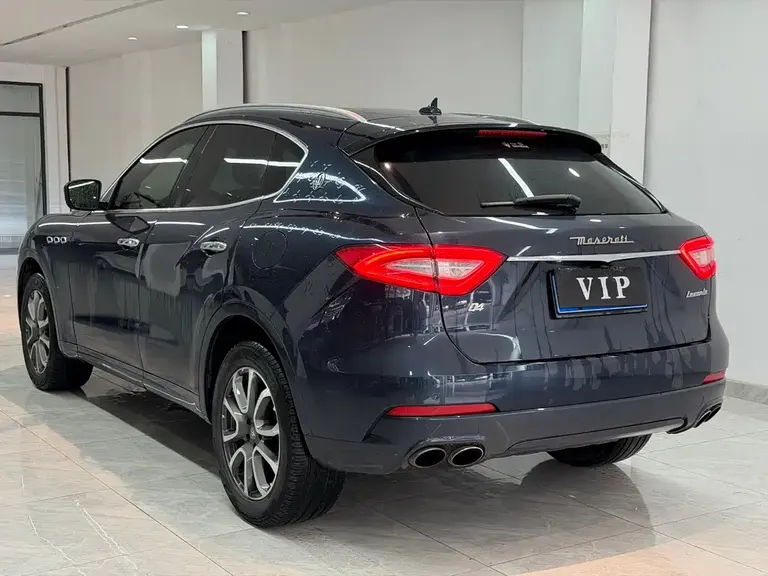 Maserati Levante 3.0 T Standard CN-V