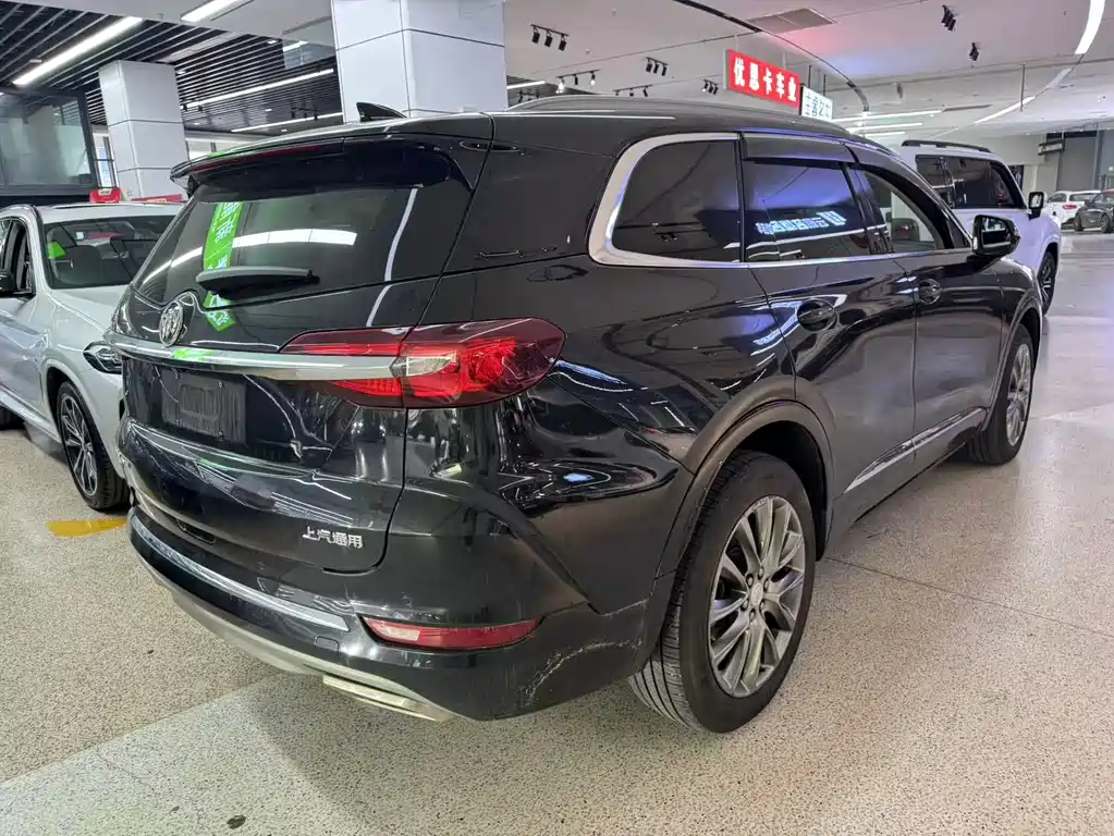 Enclave 652 T 2 WD Distinguished 7-seat