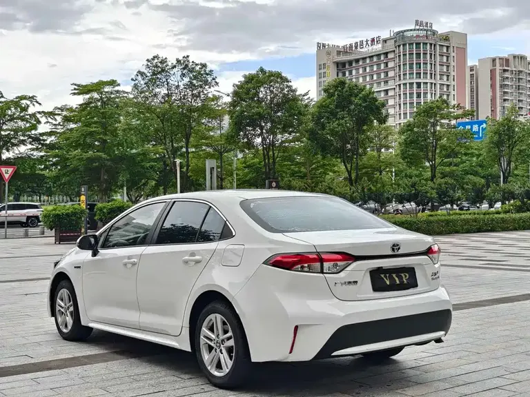 Toyota Levin Dual Engine 1.8 H E-CVT Leading