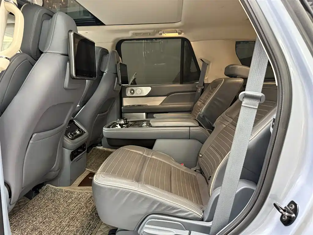 Navigator 3.5 T President Series CN-V
