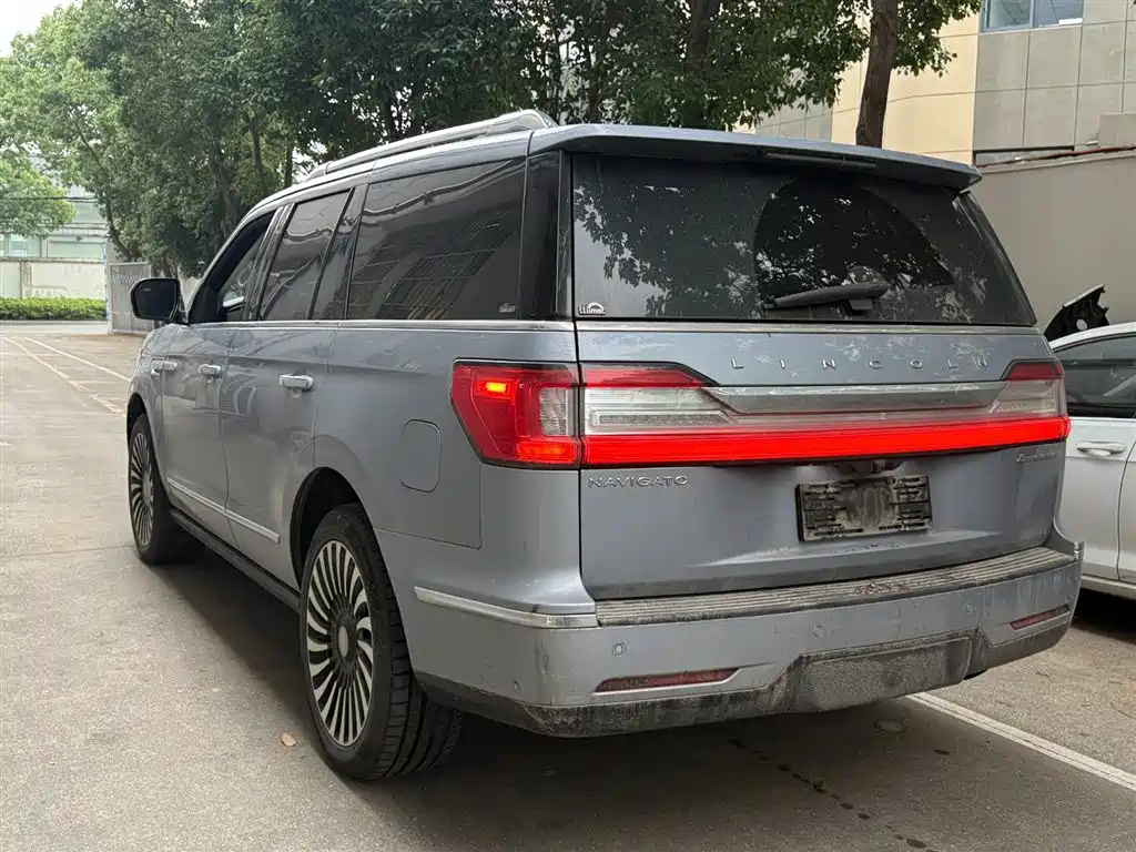 Navigator 3.5 T President Series CN-V