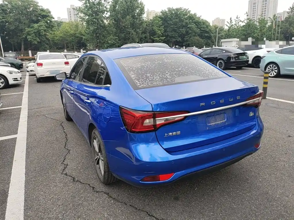 Roewe i5 1.5 L Manual 4 G Connected Bright Grand