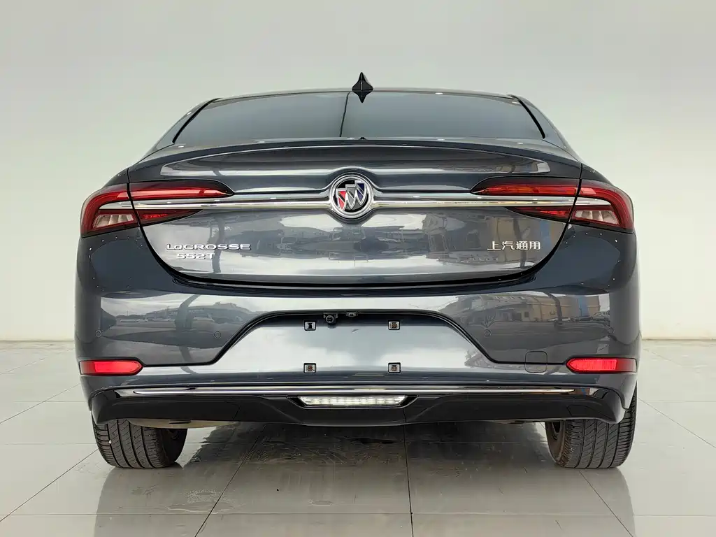 LaCrosse 552 T Luxury