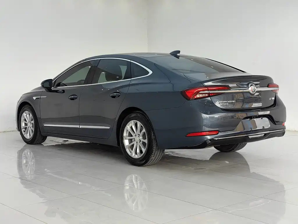 LaCrosse 552 T Luxury