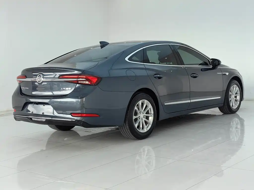 LaCrosse 552 T Luxury