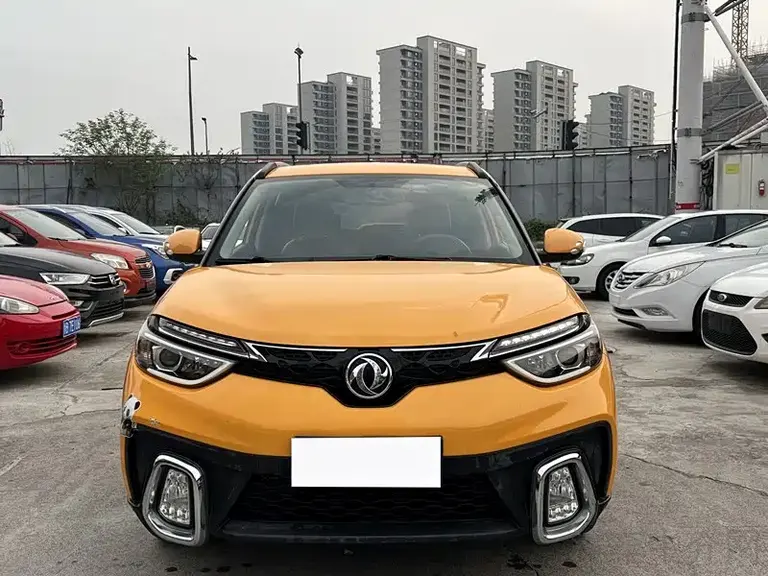 Dongfeng Fengshen AX4 1.6 L DCT Trend Style