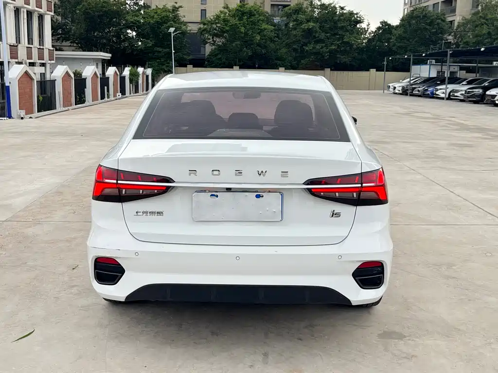 Roewe i5 1.5 L CVT Diamond