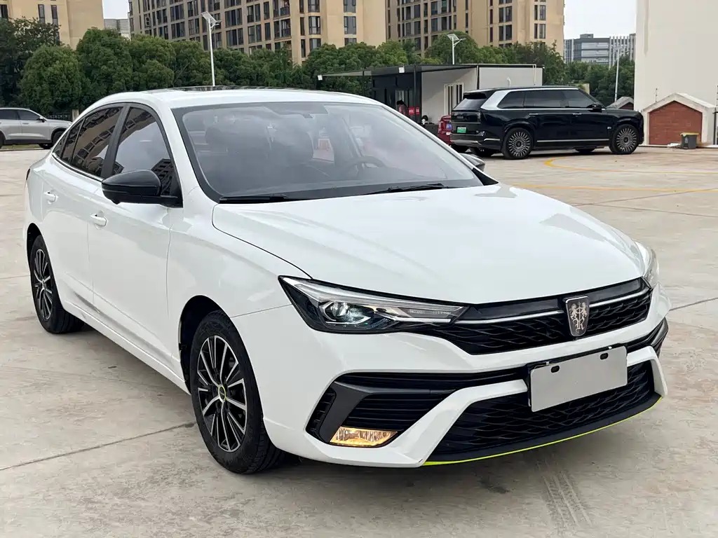Roewe i5 1.5 L CVT Diamond