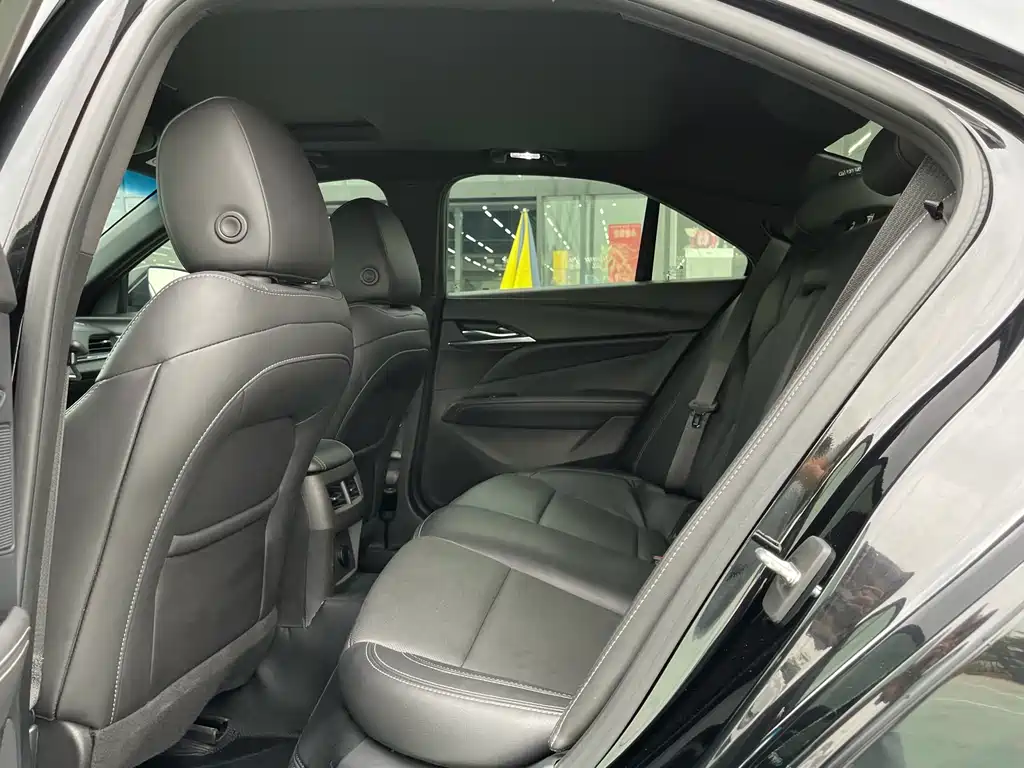 Cadillac CT4 28 T Luxury