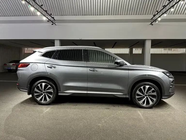 BYD Song PLUS NEV Champion DM-i 110 KM Flagship