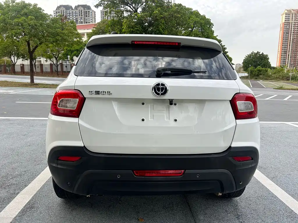Brilliance V3 1.5 L Auto Comfort