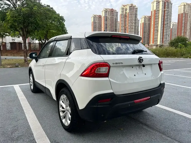 Brilliance V3 1.5 L Auto Comfort