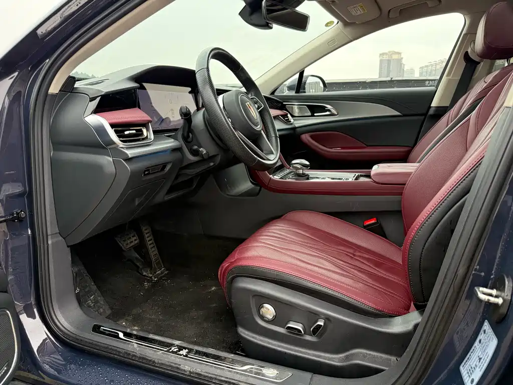 Hongqi H5 2.0 T Auto Connected Flagship Leading