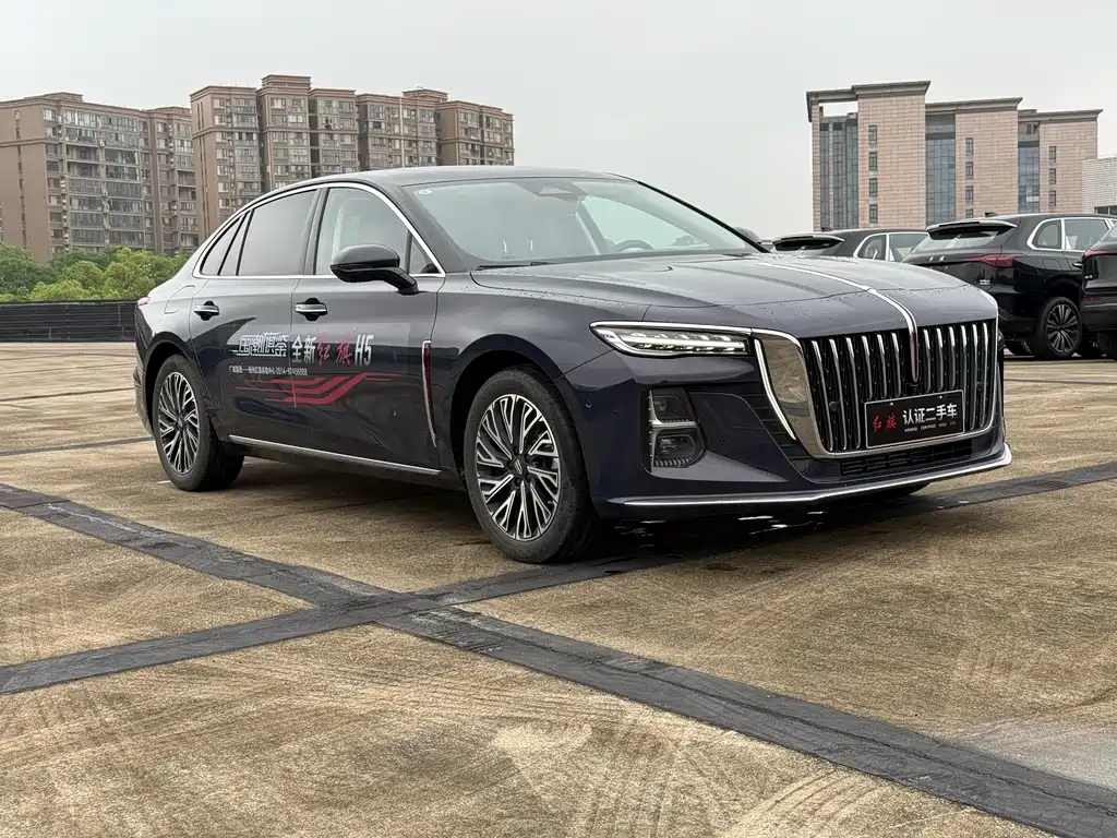Hongqi H5 2.0 T Auto Connected Flagship Leading