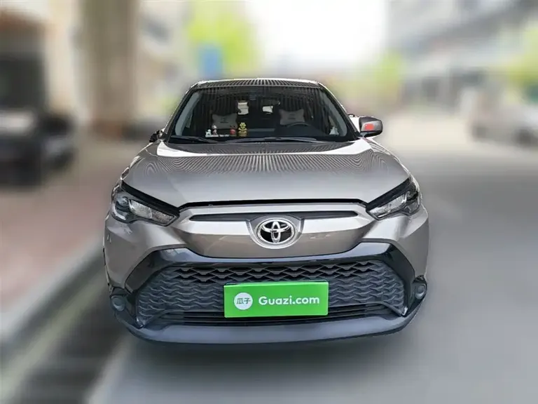Toyota Frontlander 2.0 L CVT Elite