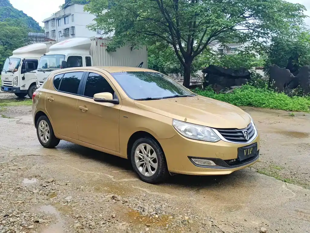 Baojun 610 宝骏610 2014款 1.5 L 手动舒适型