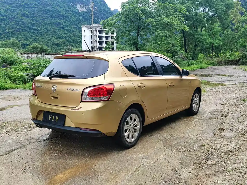 Baojun 610 宝骏610 2014款 1.5 L 手动舒适型