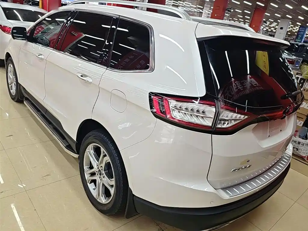 Edge EcoBoost 245 2 WD Grand Sharp 7-seat CN-V