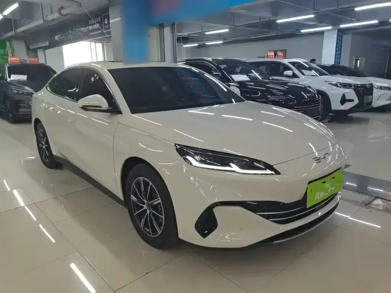 BYD Seal 06 DM-i 120 KM Honored