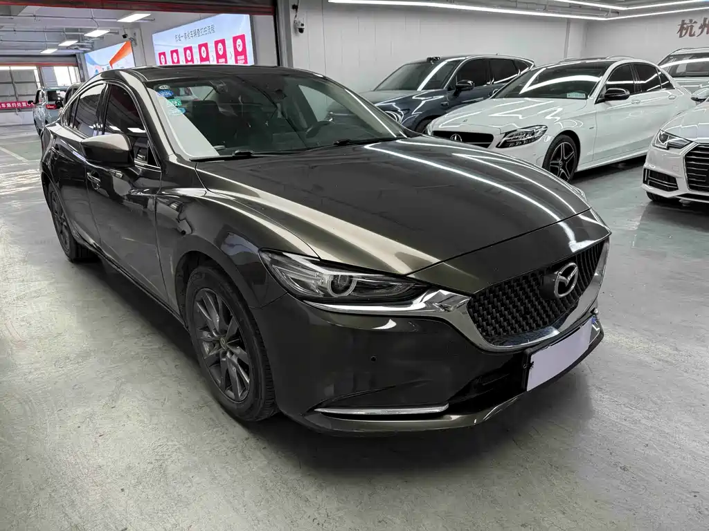 Atenza 2.0 L Blue Sky Luxury