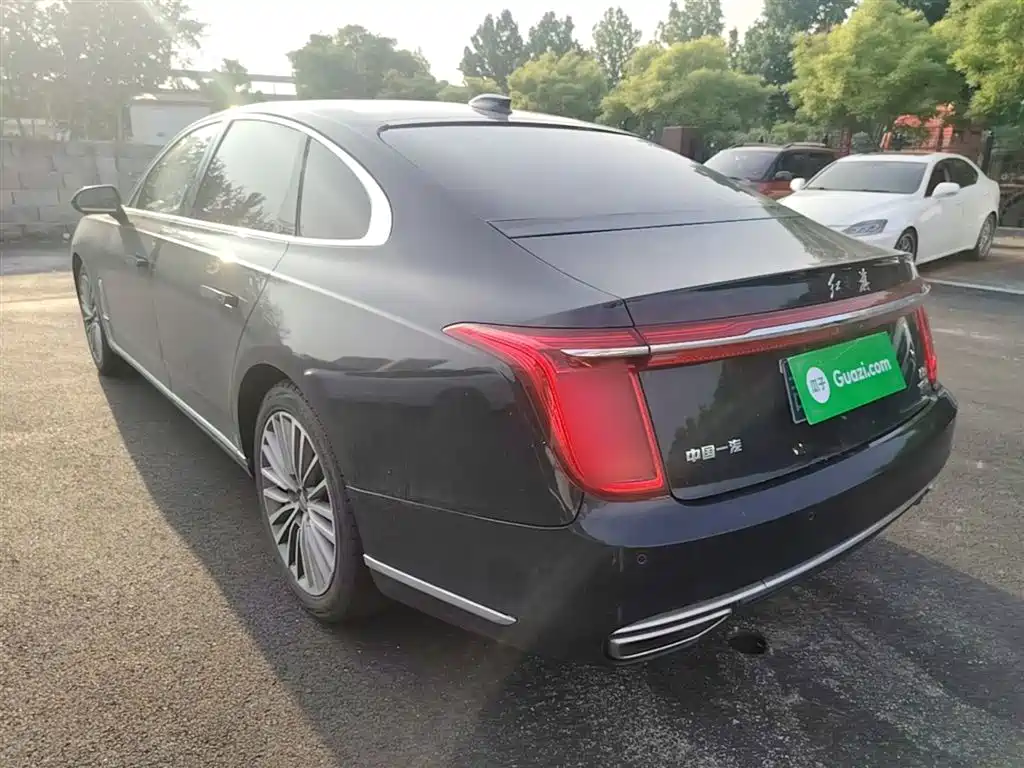 Hongqi H9 2.0 T Connected Flagship Enjoyment