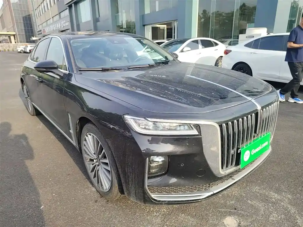 Hongqi H9 2.0 T Connected Flagship Enjoyment