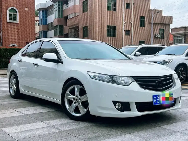 Honda Spirior 2.4 L Luxury