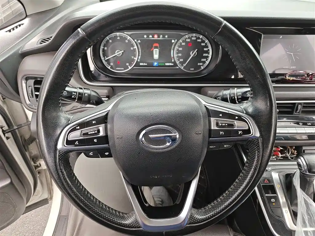 GAC Trumpchi M6 270 T DCT Premium (7-seat) CN-VI