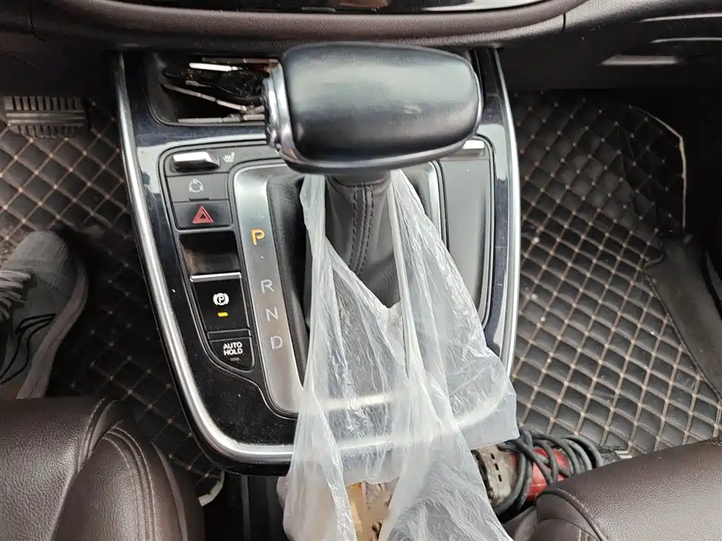 GAC Trumpchi M6 270 T DCT Premium (7-seat) CN-VI