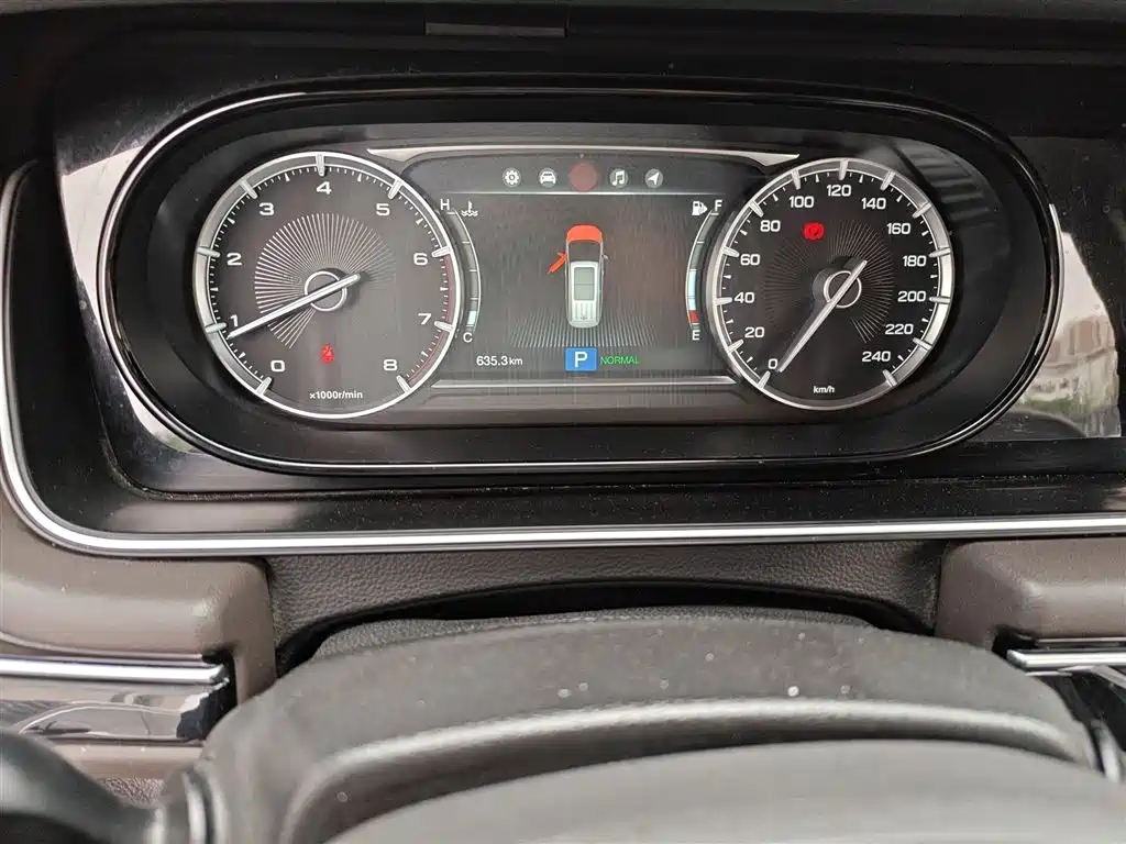 GAC Trumpchi M6 270 T DCT Premium (7-seat) CN-VI