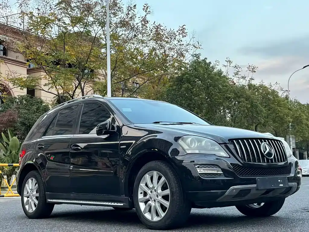 Mercedes-Benz M-Class ML 350 4 MATIC Luxury